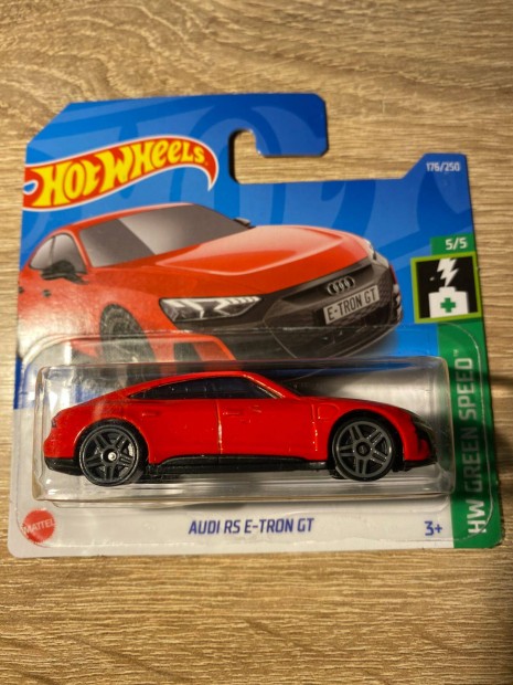 Hot Wheels Audi RS E-Tron GT (piros, Hcx39)