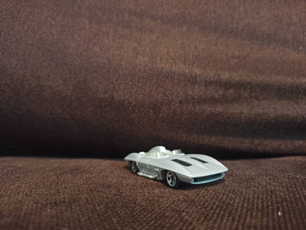 Hot Wheels Chevrolet Corvette Stingray XP-87