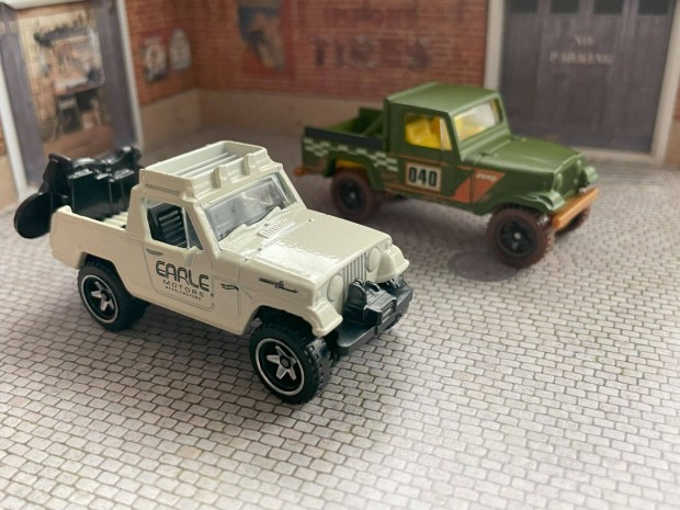 Hot Wheels Jeep pickup kisautk