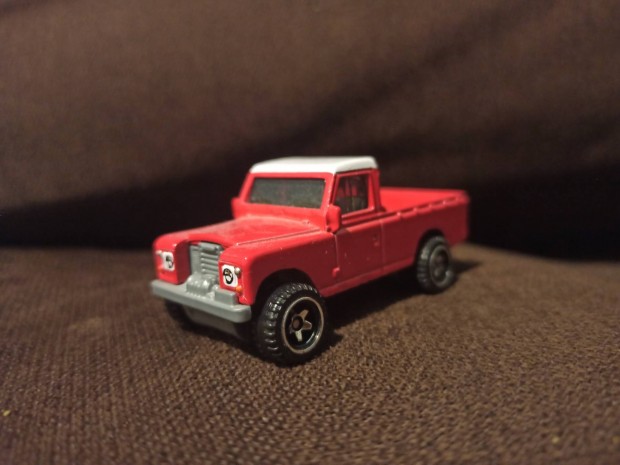 Hot Wheels Land Rover Series III Pickup