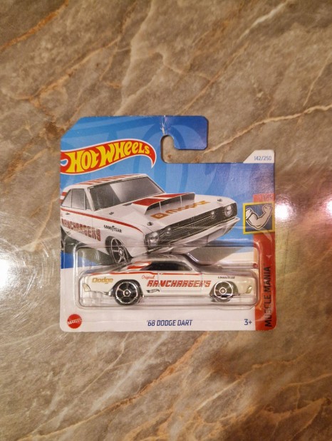 Hot Wheels Muscle Mania Dodge Dart 1968 Kisaut