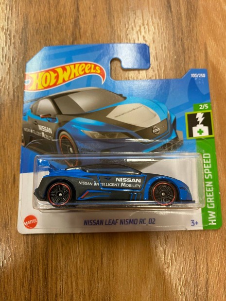 Hot Wheels Nissan Leaf Nismo RC_02 (Hcx89)