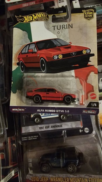 Hot Wheels Premium Alfa