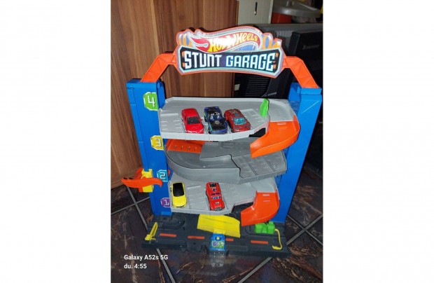 Hot Wheels Stunt Garage elad