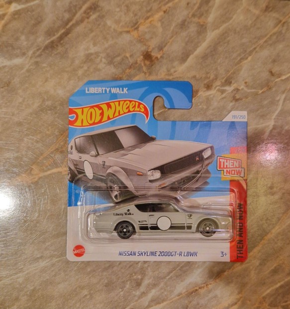 Hot Wheels Then and Now Nissan Skyline 2000 GT-R Kisaut