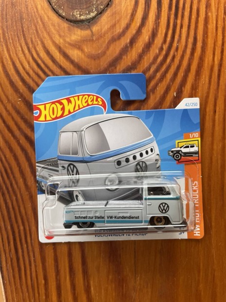 Hot Wheels Volkswagen T2 Pickup modellaut