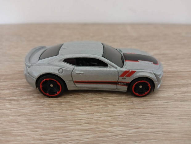 Hot Wheels '16 Camaro SS