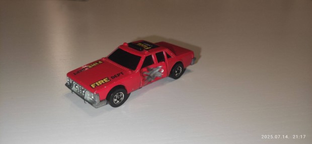 Hot Wheels átalakuló tűzoltóautó