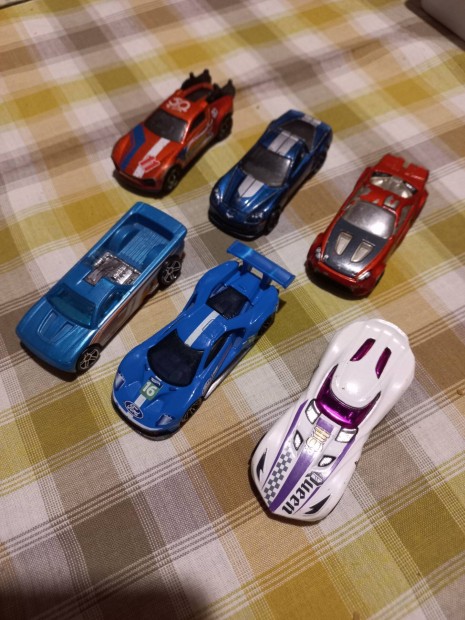 Hot Wheels s egyb kisautk, jrmvek