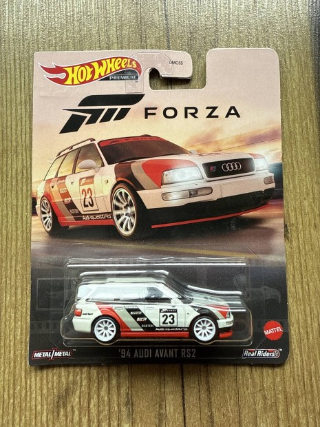 Hot wheels premium Audi Avant kisautó