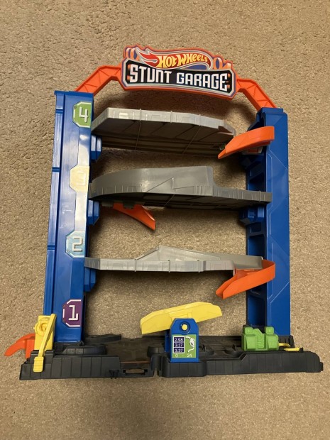 Hot wheels stunt garage trkks garzs 