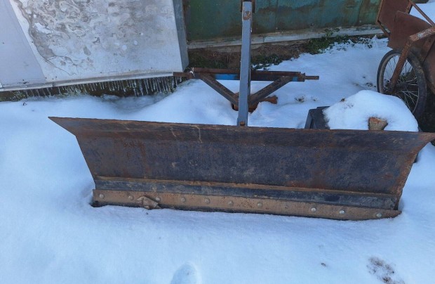 H�t�l� eke elad�