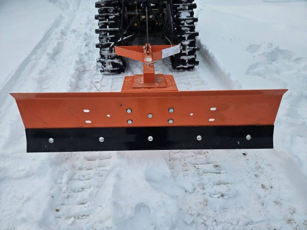 H�tol�/h�z� lap kistraktorra, 3 pontra