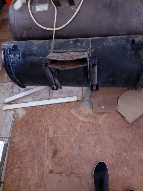 Htollap kistraktorra