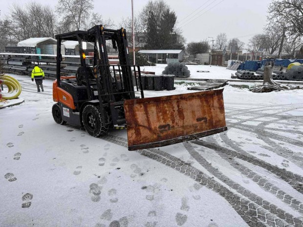 H�tol�lap targonc�ra 200x80 cm