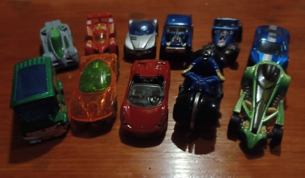 Hotwheels gyűjtemény több ritka darabbal