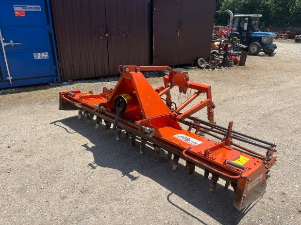 Howard HK30 3m forgóborona +hidraulikus vetőgépfüggesztő