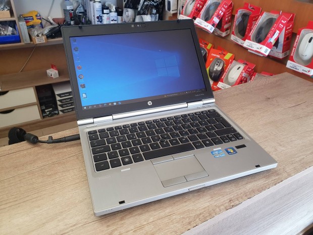 Hp 2560p Core i5 laptop Tltvel