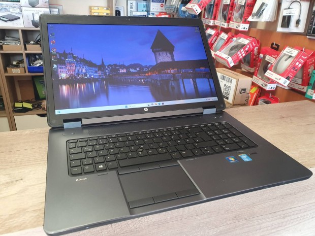 Hp Zbook 17 G2 Core i7 32Gb Ram 512Gb SSD Quadro 4Gb Garanciával
