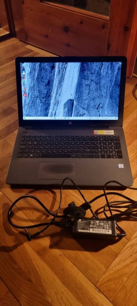 Hp laptop, Intel core I5 2.7Ghz, 4 gb ram, 500 gb hdd