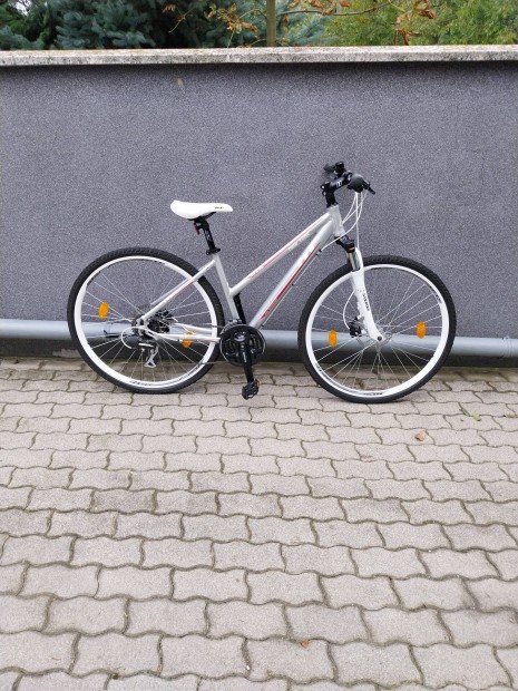 Ht 28 ni trekking kerkpr mint az j KTM 28-as 