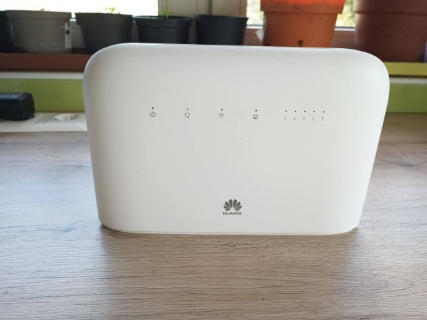 Huawei B715s-23c LTE CPE 582 Mbit/sec Router és Külső antenna