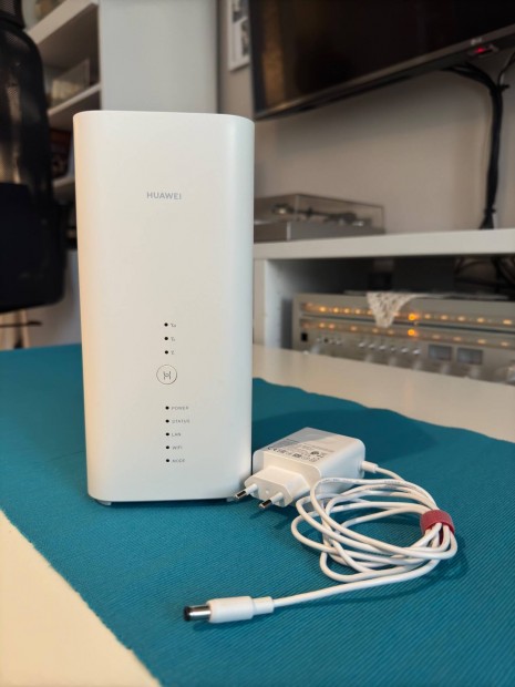 Huawei B818-263 4G/LTE asztali router