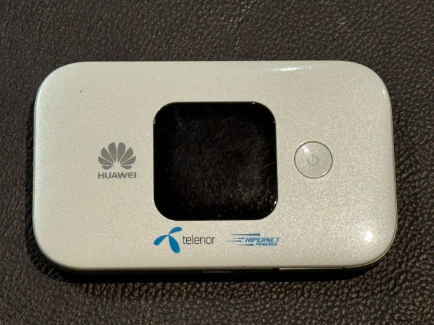 Huawei E5577s-321 router + 64 GB Kingston microsd filmekkel elad
