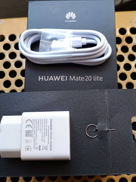 Huawei Mate 20 lite okostelefon