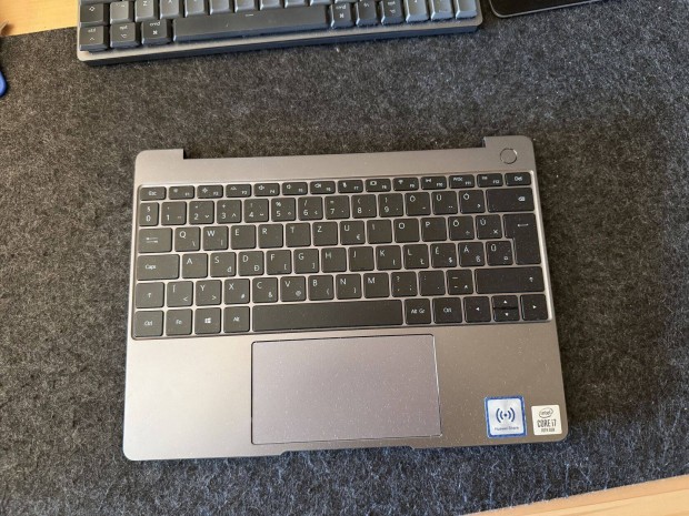 Huawei Matebook 13 2020 - Kijelző nélkül - I7-10510U - 16GB - 512GB SS