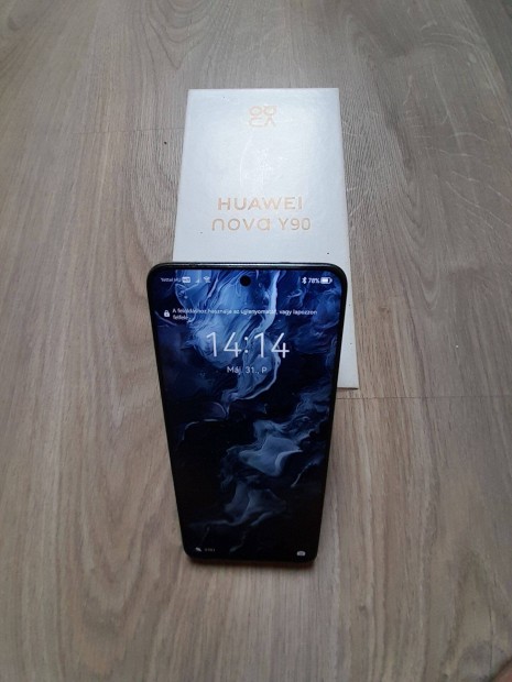 Huawei Nova Y90 /Mobiltelefon