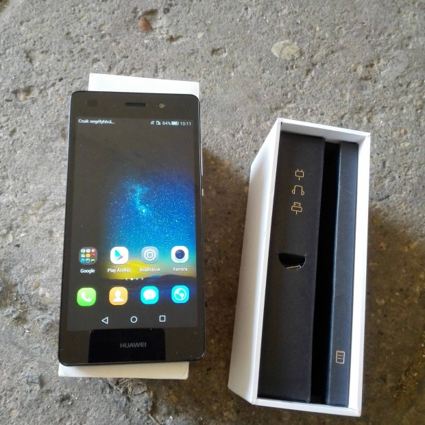 Huawei P8 Lite elad