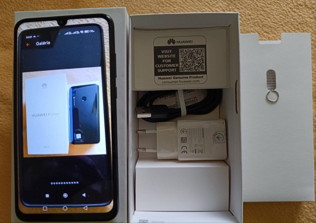 Huawei P smart 2019 dobozban 