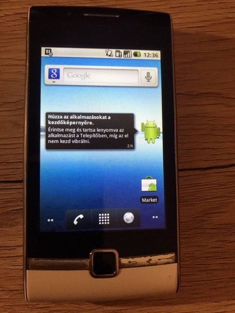Huawei U8500 androidos telefon
