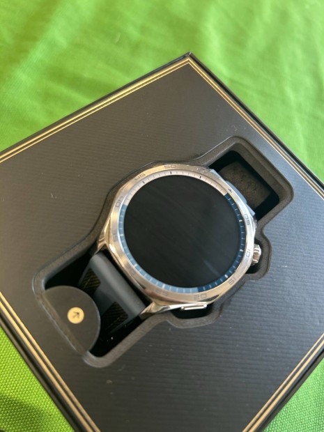 Huawei Watch GT 5 46mm okos�ra