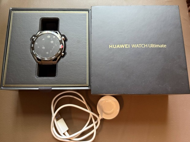 Huawei Watch Ultimate okosóra 4-hónapos garanciális