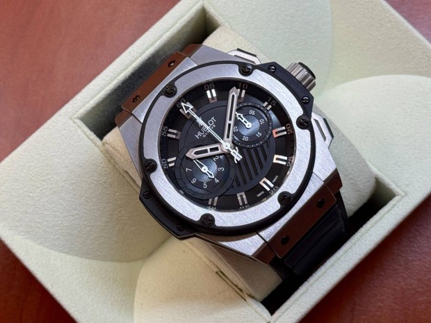 Hublot King Power Foudroyante Zirconium 48 szervizelve garanci�lisan