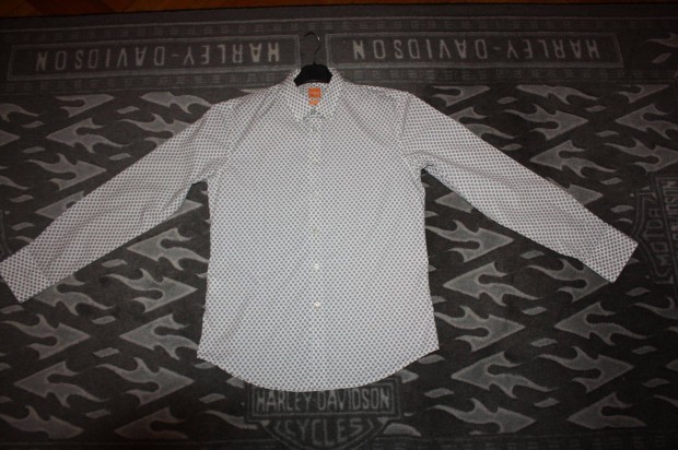 Hugo Boss Orange Slim Fit ing M-es eredeti, gyönyörű, új!