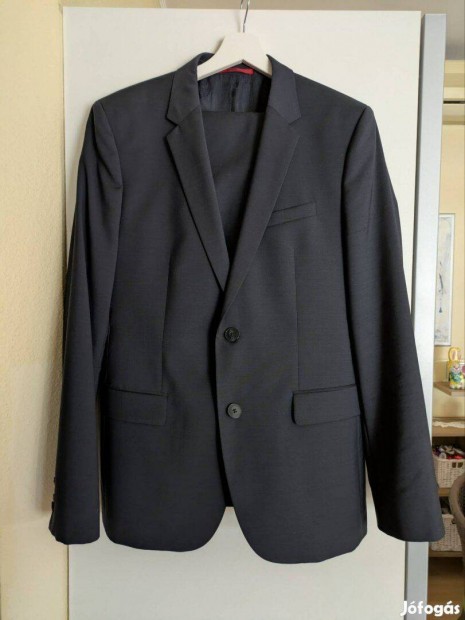 Hugo Boss férfi öltöny zakó + 2 öltöny nadrág