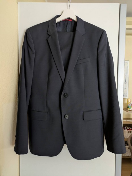 Hugo Boss férfi öltöny zakó + 2 öltöny nadrág