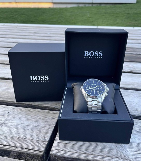 Hugo Boss ra