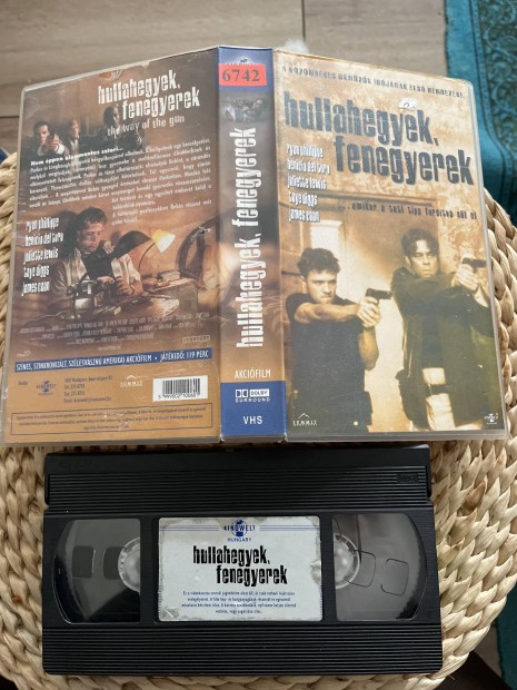 Hullagyerek fenegyerek vhs film