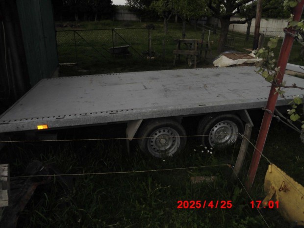 Humbaur 3.5 tonas treler utanfuto
