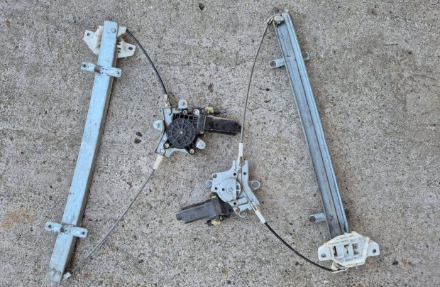 Hundai H1 H200 elektromos ablakemel�k az els� ajt�kba (jobb �s bal)