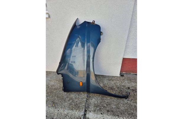 Hundai H1 jobb �s bal els� s�rv�d�