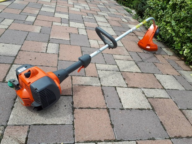 Husqvarna 128 C szegélyvágó fűkasza újszerű