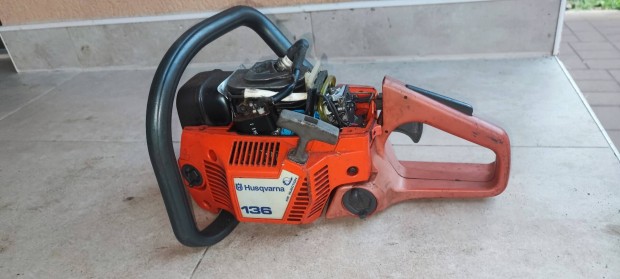 Husqvarna 136 láncfűrész 1