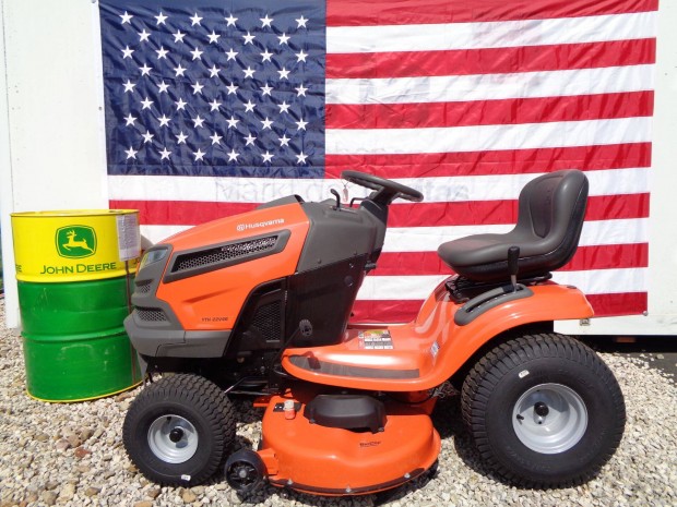 Husqvarna 22 Le USA 2 hengeres fnyrtraktor fnyr traktor