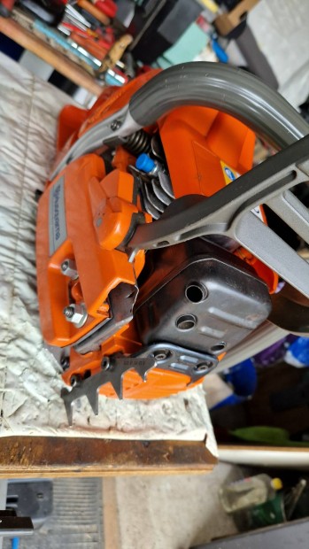 Husqvarna 357Xp újszerű gyüjteményi állapotban!