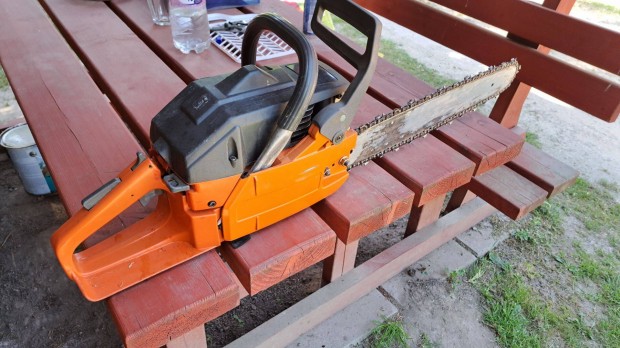 Husqvarna 61 Megkímélt állapotban jó működéssel gyári kompresszió